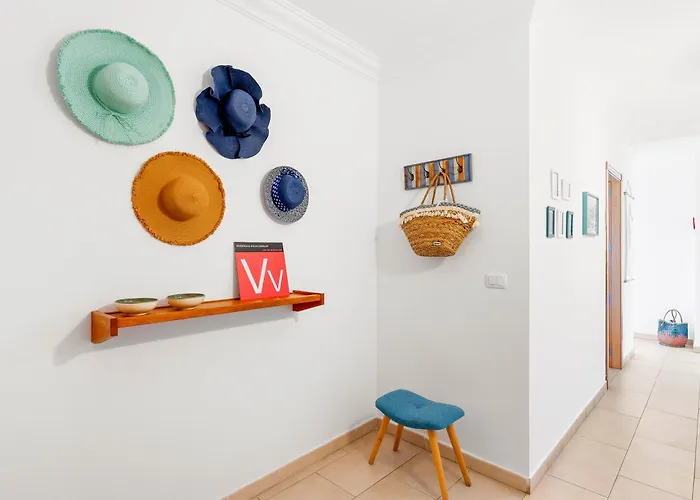 Boutique With Bbq Terrace And Ocean Views